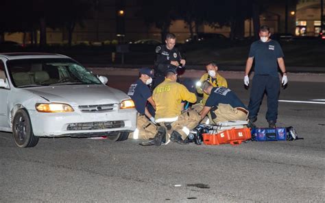 Pedestrian dies after being struck by vehicle in Oakland
